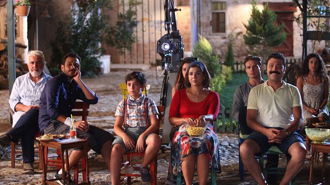 Familya - Episode 2 - Kuvat elokuvasta - Uğur Yücel, Murat Ceylan