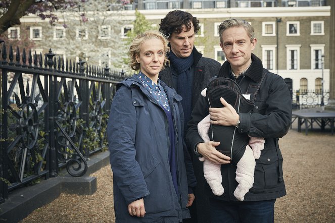 Uusi Sherlock - Season 4 - Promokuvat - Amanda Abbington, Benedict Cumberbatch, Martin Freeman