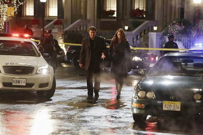 Castle - Season 7 - Bad Santa - Photos - Nathan Fillion, Stana Katic