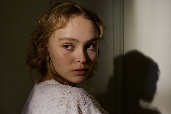 Tanečnice - Z filmu - Lily-Rose Depp