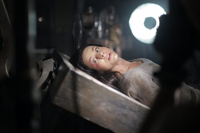 La resurrección del mal - De la película - Julie Benz