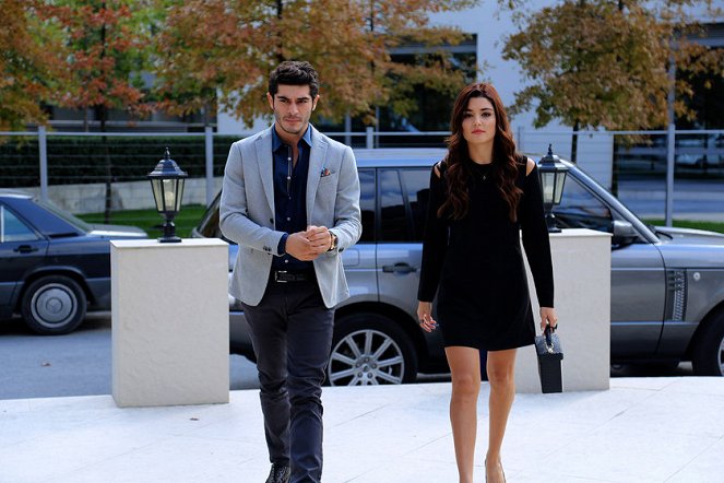 Aşk Laftan Anlamaz - Photos - Burak Deniz, Hande Erçel