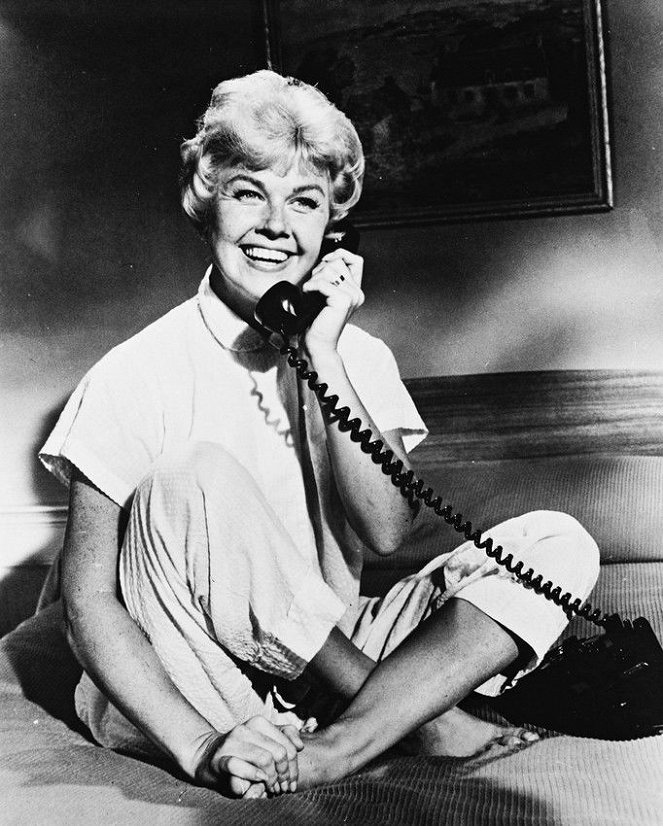 Kaikki alkoi puhelimesta - Kuvat elokuvasta - Doris Day
