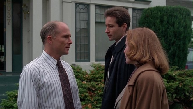 The X-Files - Salaiset kansiot - Die Hand Die Verletzt - Kuvat elokuvasta - Dan Butler, David Duchovny, Gillian Anderson
