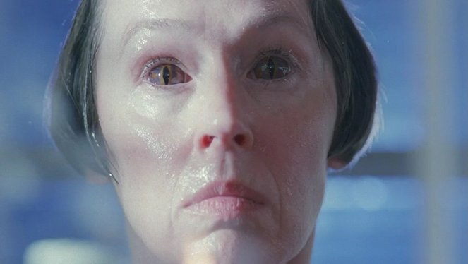 The X-Files - Season 2 - Die Hand Die Verletzt - Van film - Susan Blommaert