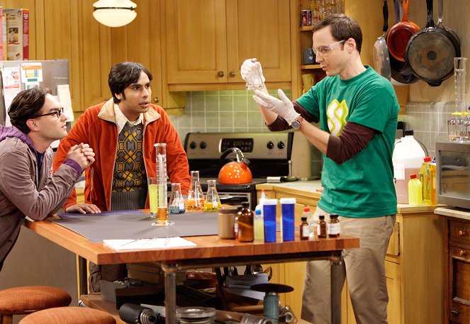 The Big Bang Theory - The Vengeance Formulation - Van film - Johnny Galecki, Kunal Nayyar, Jim Parsons
