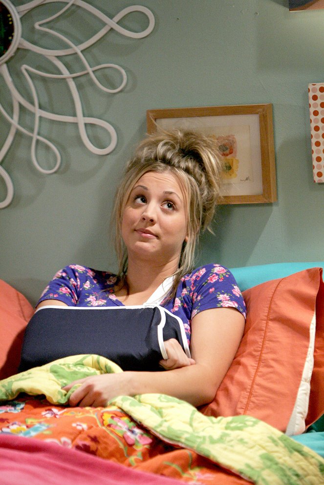 The Big Bang Theory - Season 3 - The Adhesive Duck Deficiency - Photos - Kaley Cuoco