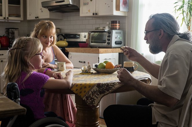 Army of One - Photos - Wendi McLendon-Covey, Nicolas Cage