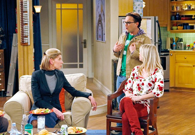 The Big Bang Theory - Mädels an der Bar - Filmfotos - Christine Baranski, Johnny Galecki
