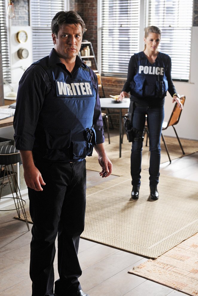 Castle - Watershed - Photos - Nathan Fillion, Stana Katic