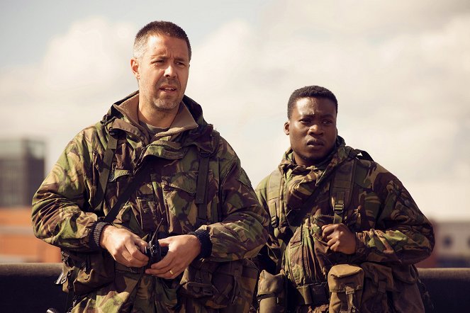 The Girl With All The Gifts - Filmfotos - Paddy Considine, Fisayo Akinade