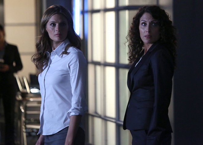 Castle - Season 6 - Dreamworld - Photos - Stana Katic, Lisa Edelstein