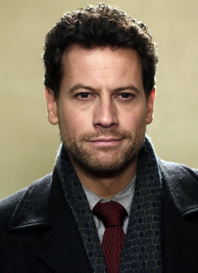 Forever - The King of Columbus Circle - Photos - Ioan Gruffudd