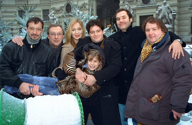 Schneemann sucht Schneefrau - Tournage - Michael Roll, Jaecki Schwarz, Katja Weitzenböck, Fritz Karl, Roxanne Borski, Silvan-Pierre Leirich, Marco Serafini