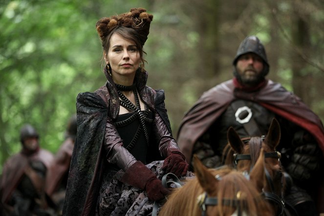 The Musketeers - Season 1 - The Exiles - Photos - Tara Fitzgerald