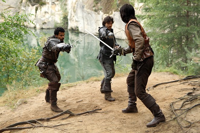 The Musketeers - Season 1 - Knight Takes Queen - Photos - Howard Charles, Tom Burke