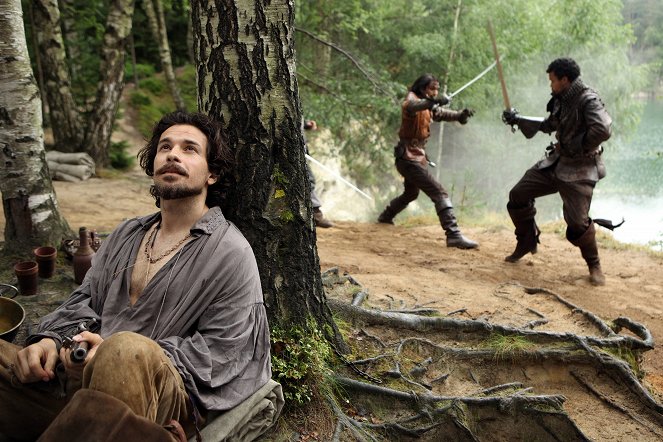 The Musketeers - Knight Takes Queen - Photos - Santiago Cabrera