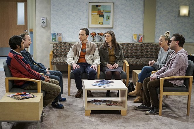 The Big Bang Theory - The Birthday Synchronicity - Photos - Kunal Nayyar, Kevin Sussman, Jim Parsons, Mayim Bialik, Kaley Cuoco, Johnny Galecki