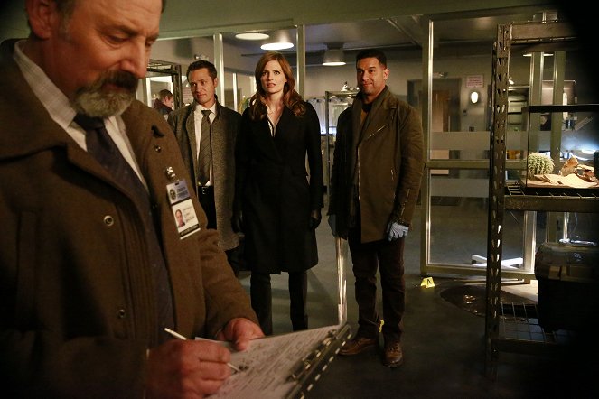 Castle - And Justice for All - Photos - Arye Gross, Seamus Dever, Stana Katic, Jon Huertas