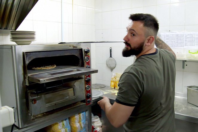 Pizza Veterano: Junge Ukrainer kämpfen gegen ihr Kriegs-Trauma - De la película
