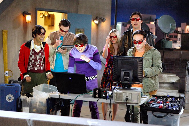 The Big Bang Theory - Nie mehr dumme Typen - Filmfotos - Kunal Nayyar, Jim Parsons, Simon Helberg, Brian Thomas Smith, Johnny Galecki, Kaley Cuoco