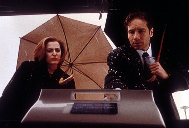 The X-Files - Leonard Betts - Van film - Gillian Anderson, David Duchovny