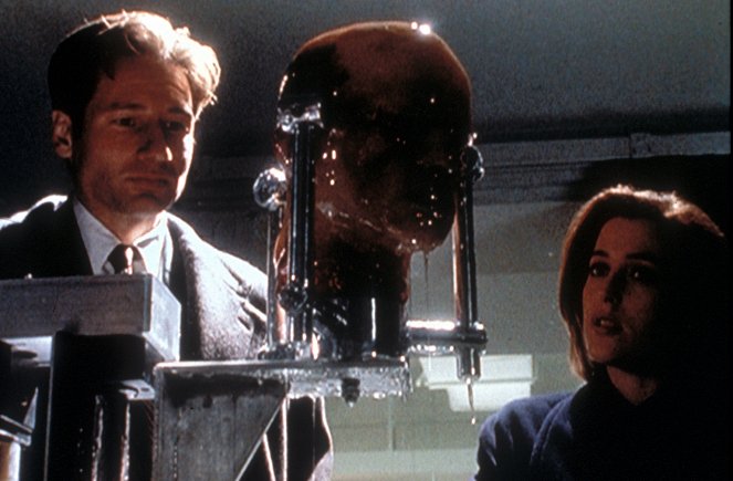 The X-Files - Salaiset kansiot - Leonard Betts - Kuvat elokuvasta - David Duchovny, Gillian Anderson