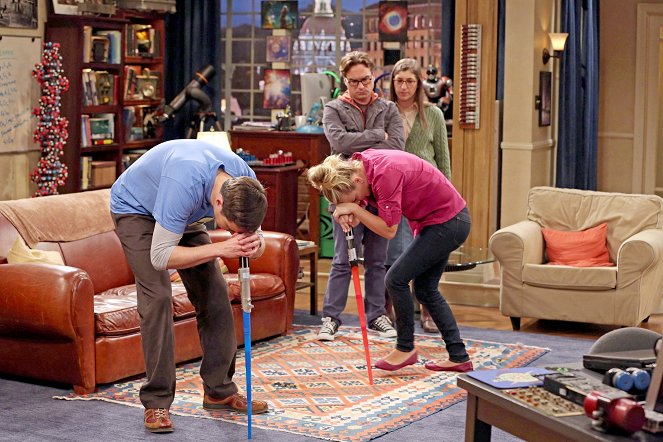 The Big Bang Theory - The Re-Entry Minimization - Photos - Jim Parsons, Johnny Galecki, Mayim Bialik, Kaley Cuoco
