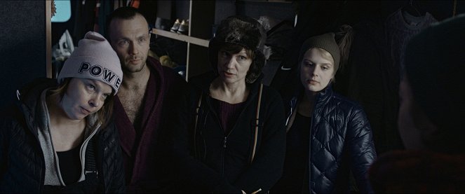 Halko - De la película - Elina Knihtilä, Jari Virman, Mari Rantasila, Alina Tomnikov