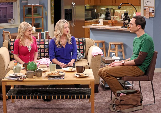 The Big Bang Theory - The Egg Salad Equivalency - Van film - Melissa Rauch, Kaley Cuoco, Jim Parsons