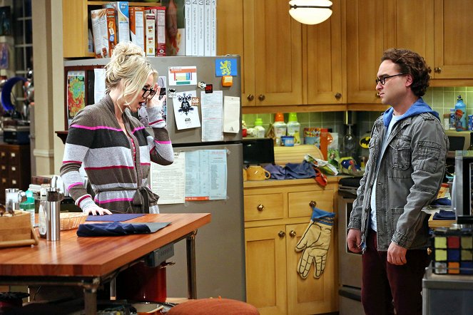 The Big Bang Theory - The Egg Salad Equivalency - Van film - Kaley Cuoco, Johnny Galecki