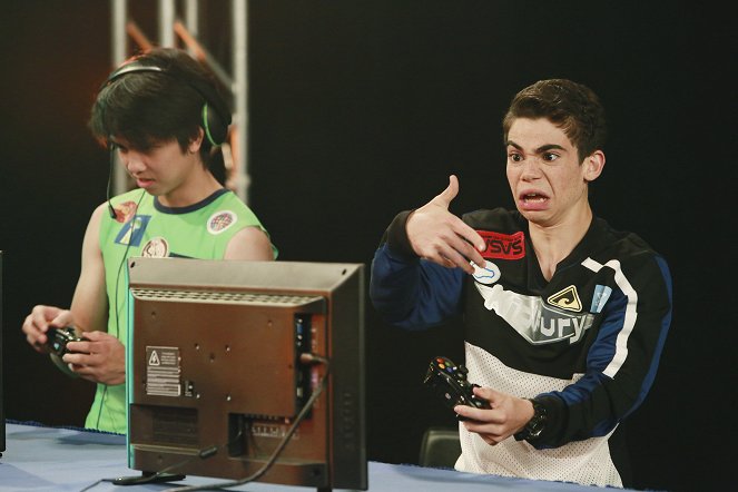 Gamer's Guide to Pretty Much Everything - Do filme - Cameron Boyce