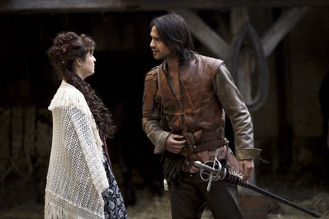 The Musketeers - Keep Your Friends Close - Photos - Luke Pasqualino