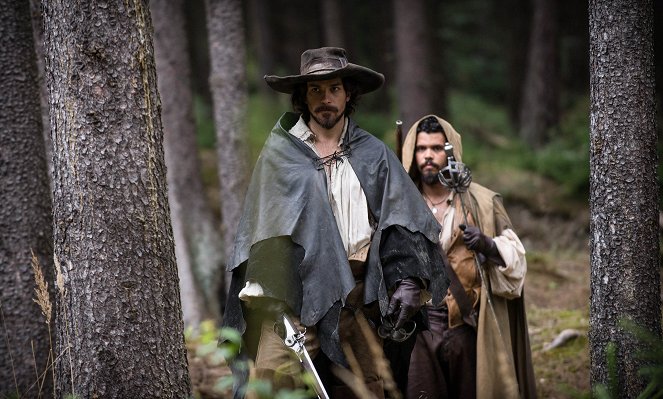 The Musketeers - Season 2 - Keep Your Friends Close - Photos - Santiago Cabrera, Howard Charles