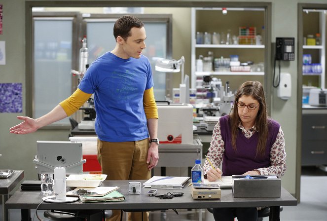 The Big Bang Theory - The Comic Book Store Regeneration - Photos - Jim Parsons, Mayim Bialik