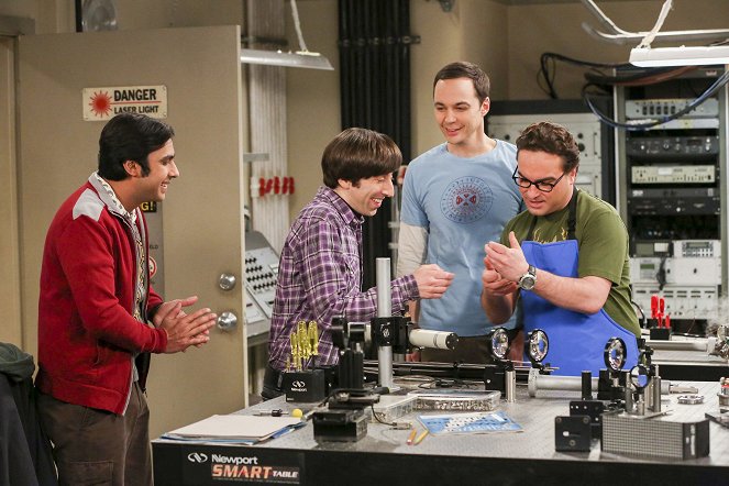 The Big Bang Theory - Sheldon und der Troll - Filmfotos - Kunal Nayyar, Simon Helberg, Jim Parsons, Johnny Galecki