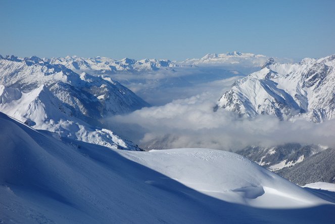 Über Berg und Tal - Auf Skiern quer durch Vorarlberg - Film