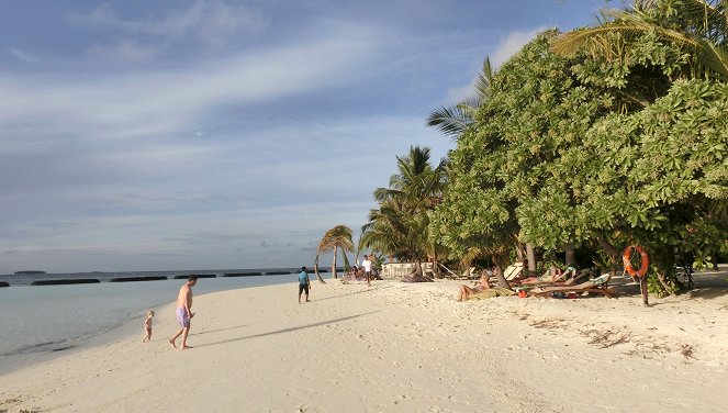 Traumziel Malediven - Inselurlaub zur Weihnachtszeit - Kuvat elokuvasta