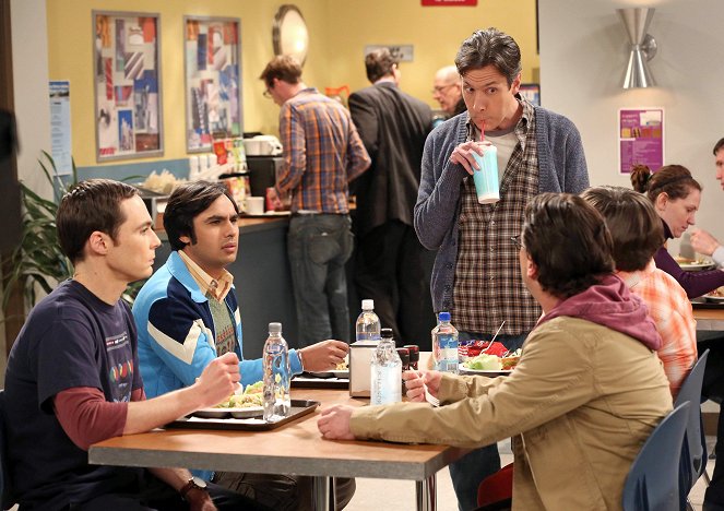 The Big Bang Theory - The Tenure Turbulence - Photos - Jim Parsons, Kunal Nayyar, John Ross Bowie