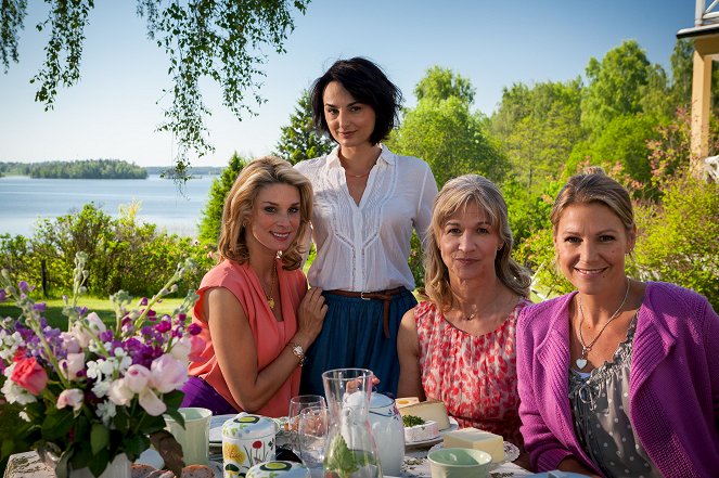 Inga Lindström - Vier Frauen und die Liebe - Werbefoto - Claudelle Deckert, Miranda Leonhardt, Krista Posch, Sophie Schütt