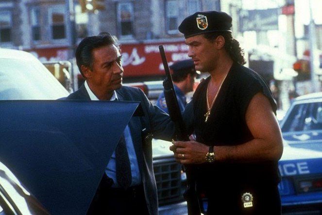 Out for Justice - Photos - Jerry Orbach, Steven Seagal