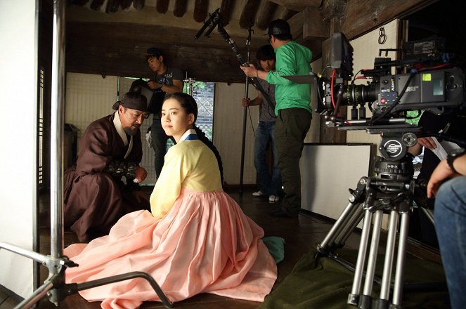 Joseonmasoolsa - Z natáčení - Kyeong-yeong Lee, Ah-ra Go