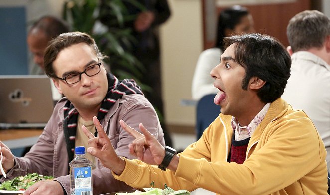 The Big Bang Theory - The Romance Resonance - Van film - Johnny Galecki, Kunal Nayyar