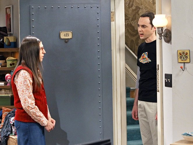 The Big Bang Theory - The Workplace Proximity - Photos - Mayim Bialik, Jim Parsons