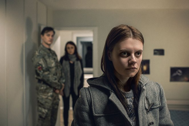 Elveszettek - Season 2 - Come Home - Filmfotók - Abigail Hardingham