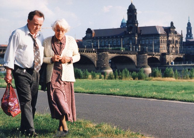 Tatort - Season 26 - Ein ehrenwertes Haus - Filmfotos