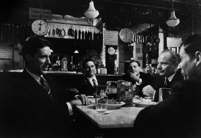 Once Upon a Time in America - Photos - James Woods, Robert De Niro, William Forsythe, Burt Young, Joe Pesci