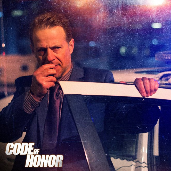 Code of Honor - Werbefoto - Louis Mandylor