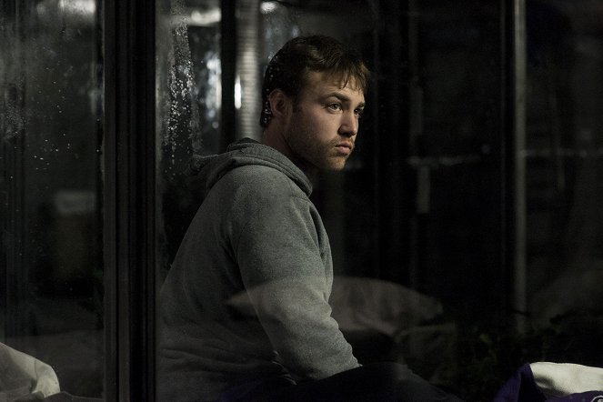 OA - Chapter 2: New Colossus - Z filmu - Emory Cohen