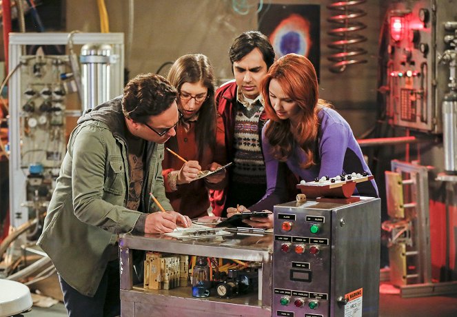 The Big Bang Theory - Die Intimitäts-Beschleunigung - Filmfotos - Johnny Galecki, Mayim Bialik, Kunal Nayyar, Laura Spencer